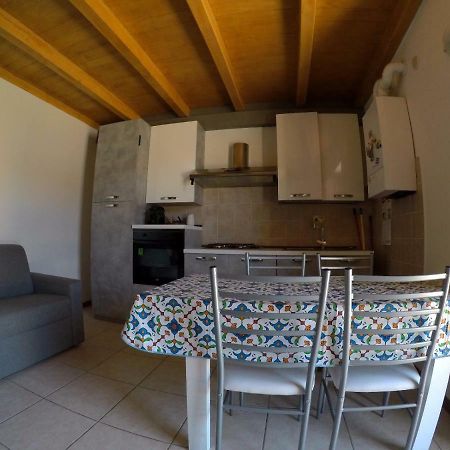 Veronica'S House Apartment Valeggio sul Mincio Luaran gambar